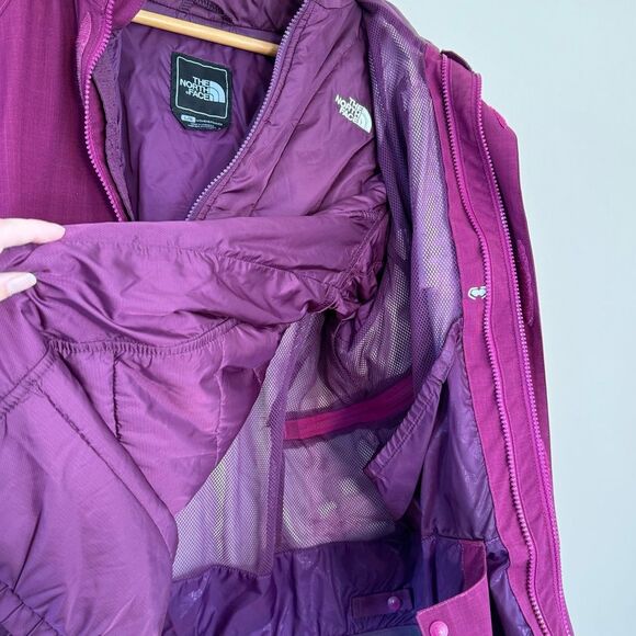 SALE! Women’s Purple The North Face Triclimate Jacket Size L EUC - Picture 8 of 9